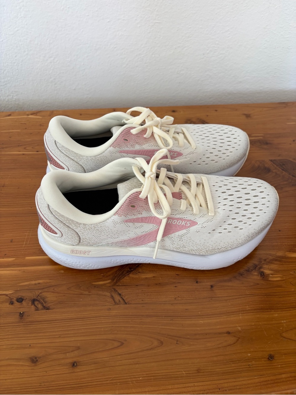 Brooks Ghost Tennis Shoes